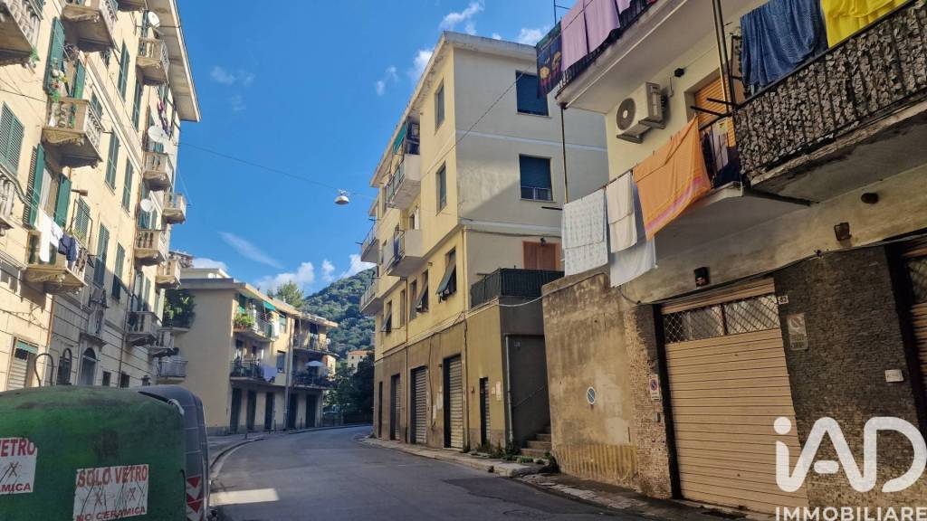 appartamento in vendita a Genova in zona Quezzi