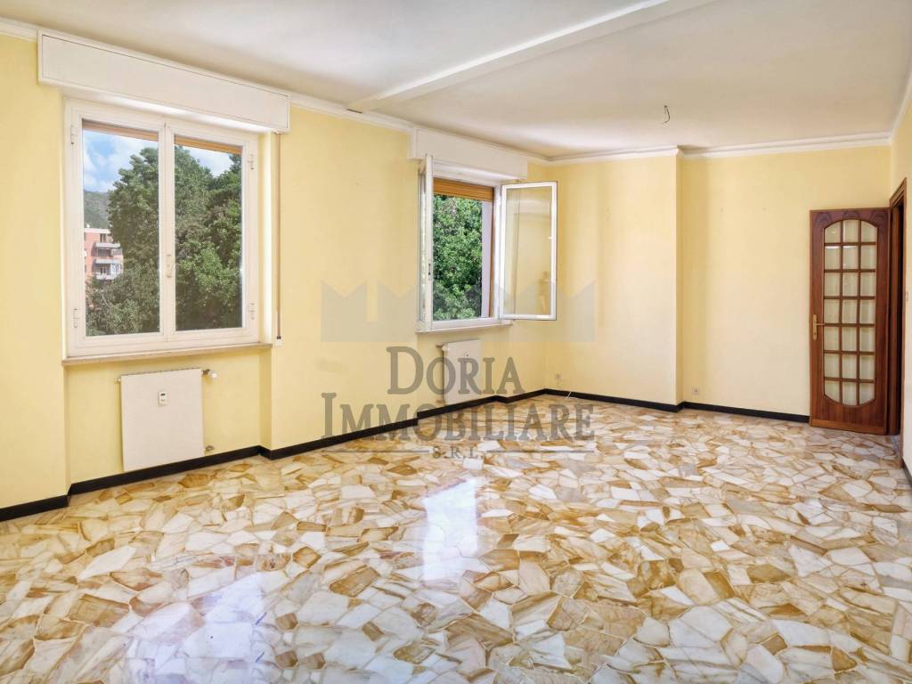 appartamento in vendita a Genova in zona Sturla