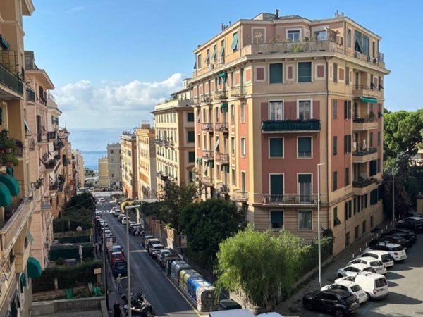 appartamento in vendita a Genova in zona Albaro