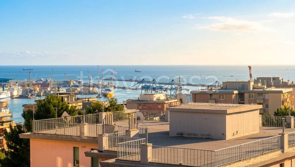 appartamento in vendita a Genova in zona DiNegro