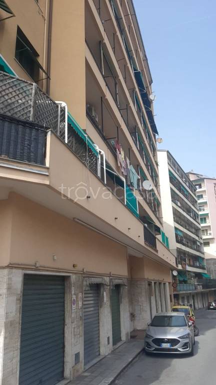 appartamento in vendita a Genova in zona Marassi