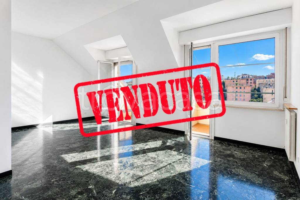 appartamento in vendita a Genova in zona Sturla
