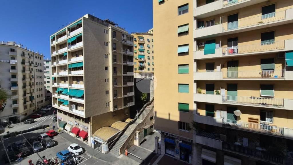 appartamento in vendita a Genova in zona Marassi