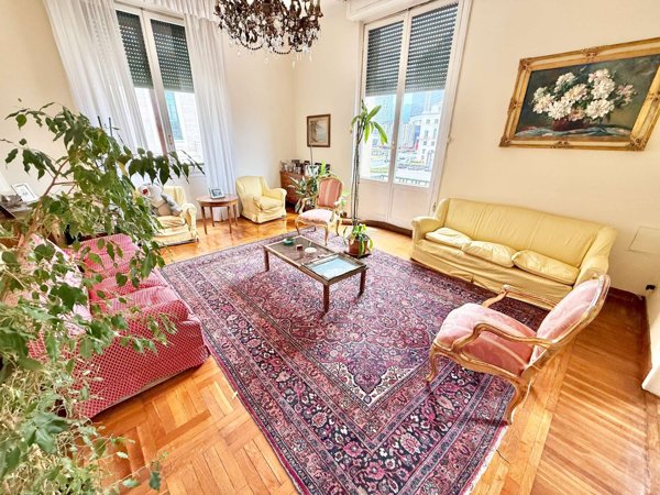 appartamento in vendita a Genova in zona San Vincenzo