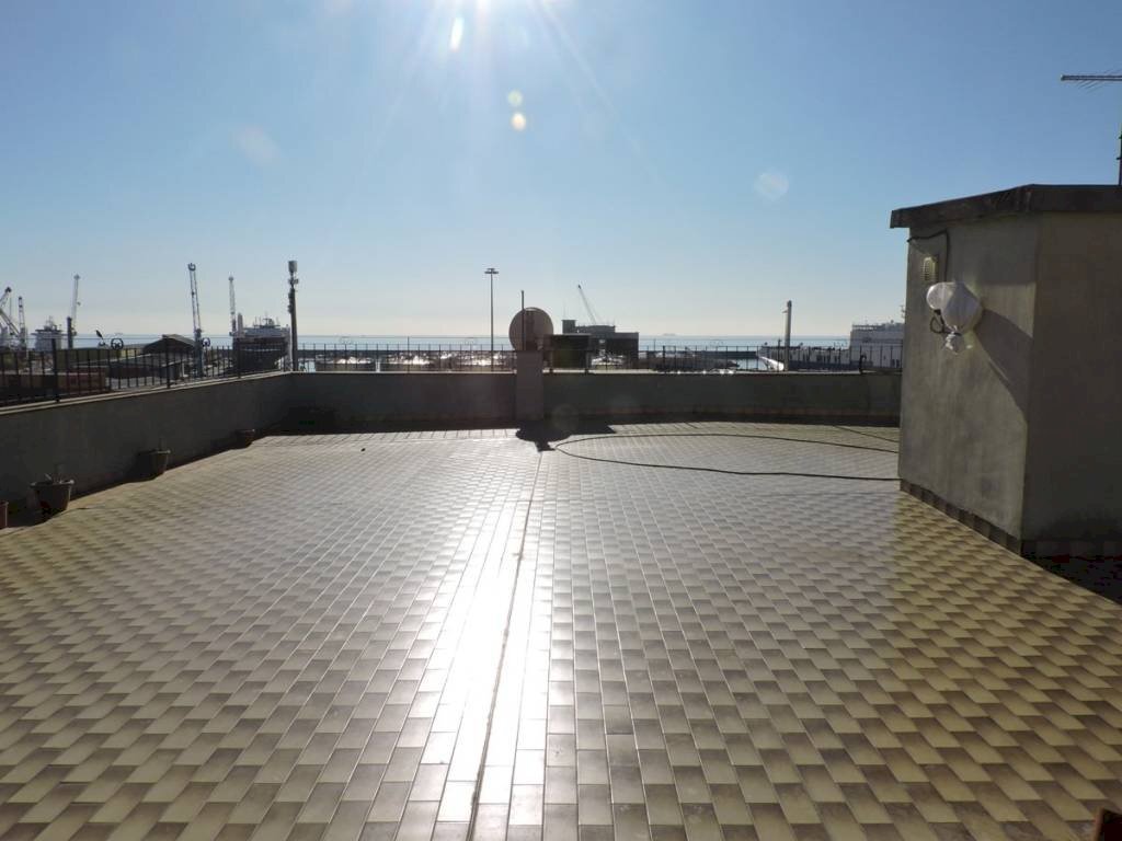 appartamento in vendita a Genova in zona Sampierdarena