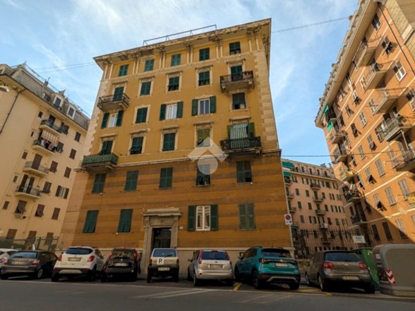 appartamento in vendita a Genova in zona Marassi
