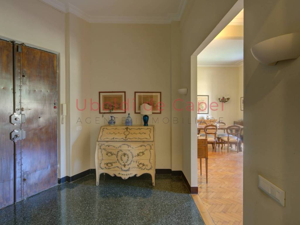 appartamento in vendita a Genova in zona Castelletto