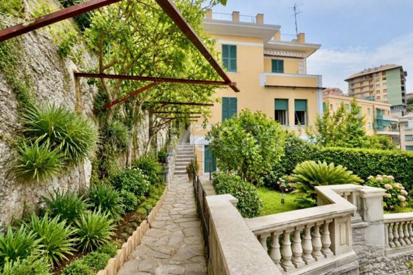 appartamento in vendita a Genova in zona San Martino