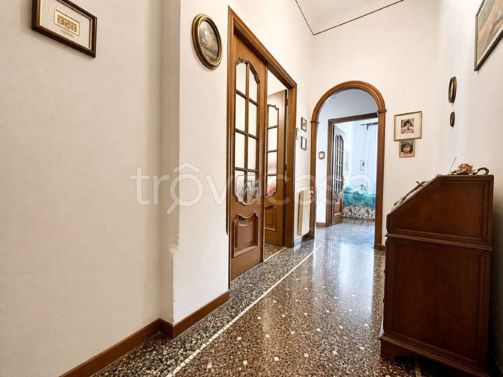 appartamento in vendita a Genova in zona Sampierdarena