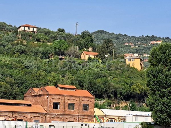 casa indipendente in vendita a Genova in zona Molassana