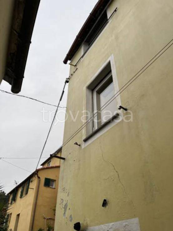 casa indipendente in vendita a Genova in zona Crevari