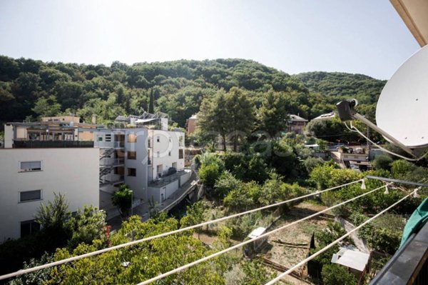 appartamento in vendita a Genova in zona Molassana