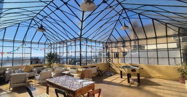 appartamento in vendita a Genova in zona Sottoripa / Maddalena / Molo