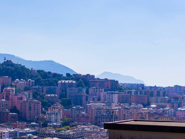 appartamento in vendita a Genova in zona Marassi