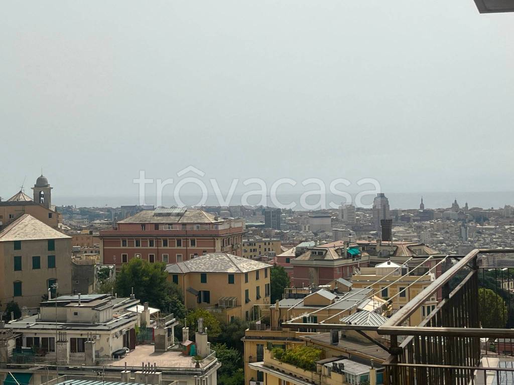 appartamento in vendita a Genova in zona Oregina