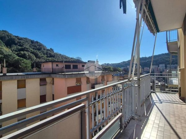 appartamento in vendita a Genova in zona Staglieno