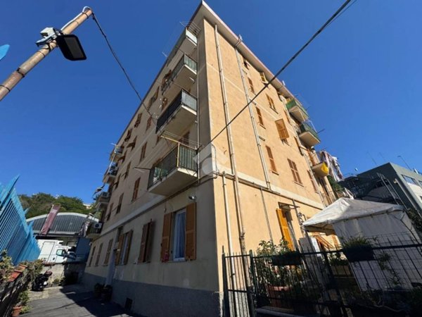 appartamento in vendita a Genova in zona Bolzaneto