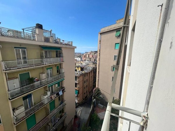 appartamento in vendita a Genova in zona Marassi