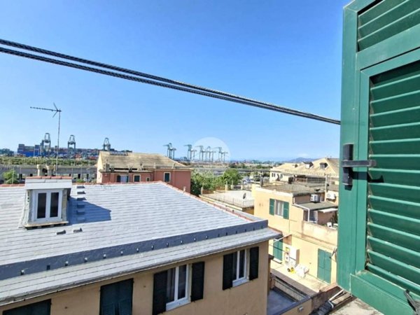 appartamento in vendita a Genova in zona Palmaro / Pra'