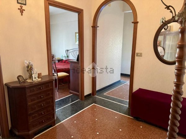 appartamento in vendita a Genova in zona Sestri Ponente