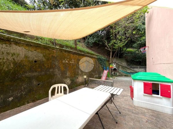 appartamento in vendita a Genova in zona Pegli