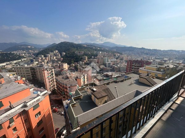 appartamento in vendita a Genova in zona Marassi