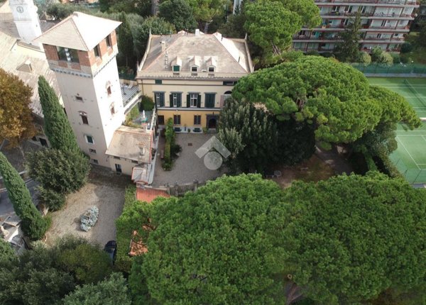 casa indipendente in vendita a Genova in zona Quarto dei Mille