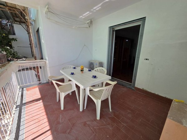 appartamento in vendita a Genova in zona Voltri