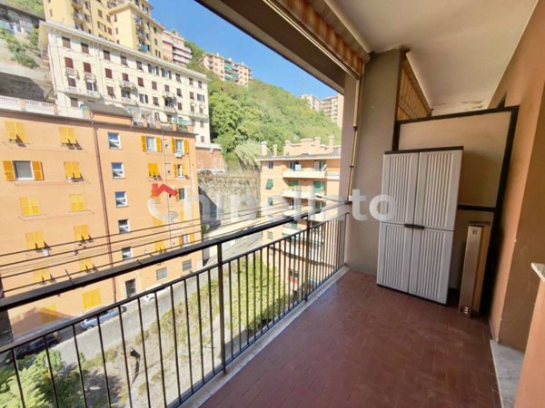 appartamento in vendita a Genova in zona Marassi