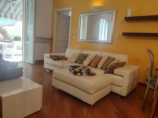 appartamento in vendita a Genova in zona Sestri Ponente