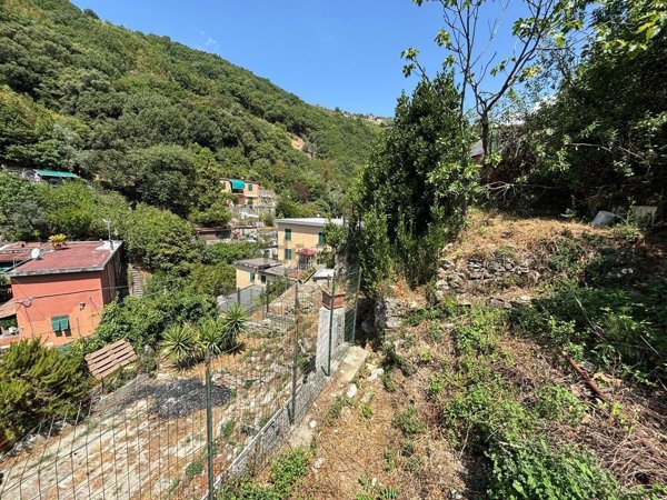 appartamento in vendita a Genova in zona Quezzi