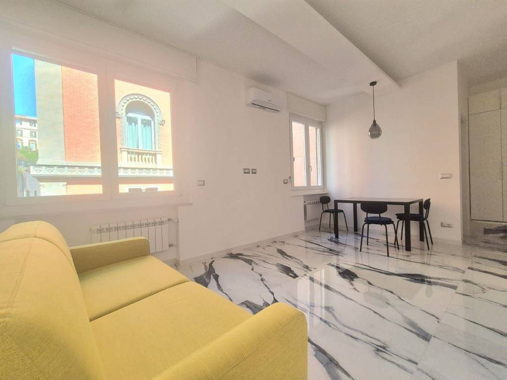 appartamento in vendita a Genova in zona San Vincenzo