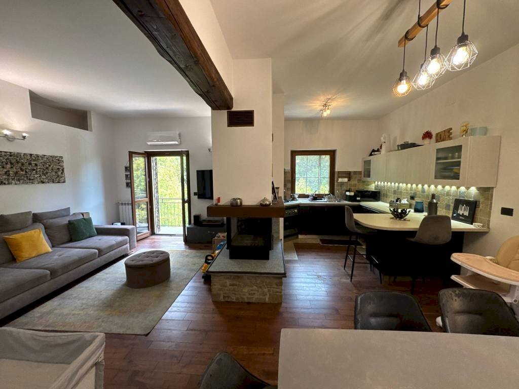 casa indipendente in vendita a Genova