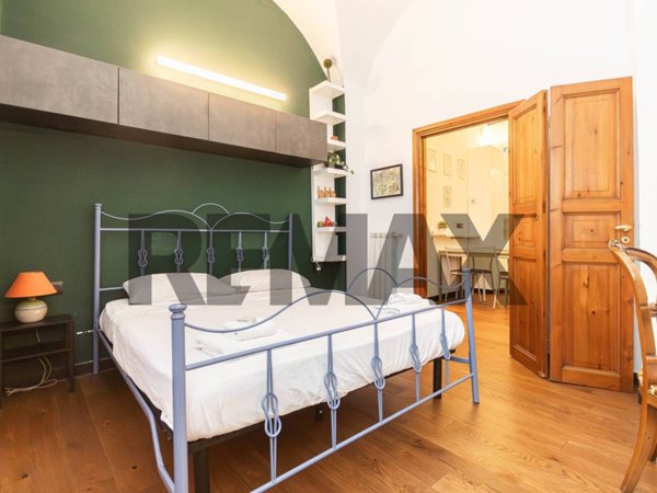 appartamento in vendita a Genova in zona Sottoripa / Maddalena / Molo