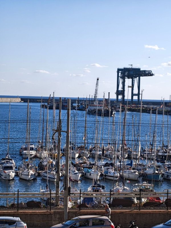 appartamento in vendita a Genova in zona Pegli