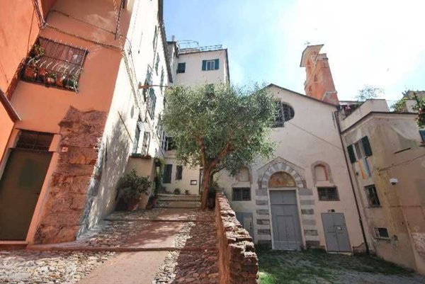 appartamento in vendita a Genova in zona Lagaccio / Granarolo
