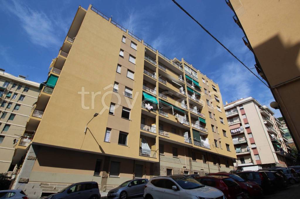 appartamento in vendita a Genova in zona Voltri