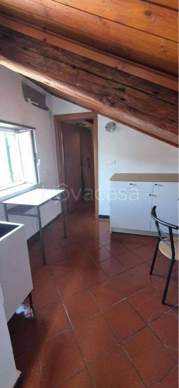 appartamento in vendita a Genova in zona Sestri Ponente