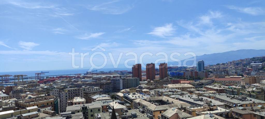 appartamento in vendita a Genova in zona Sampierdarena
