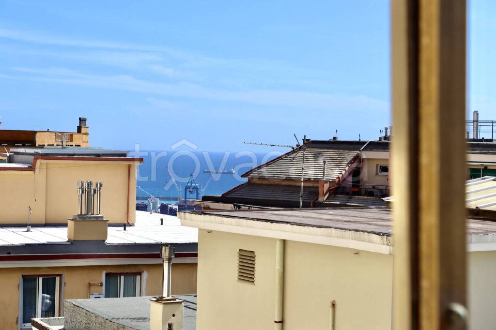 appartamento in vendita a Genova in zona Oregina