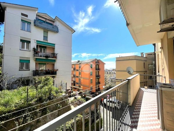 appartamento in vendita a Genova in zona Oregina