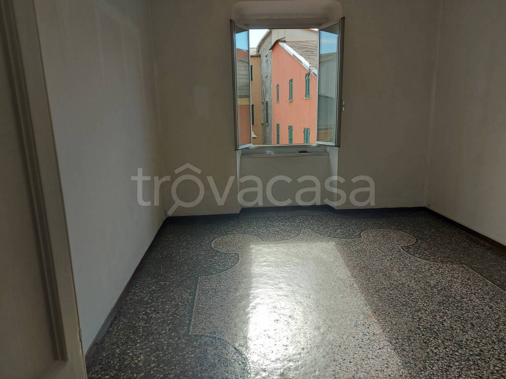 appartamento in vendita a Genova in zona Sestri Ponente