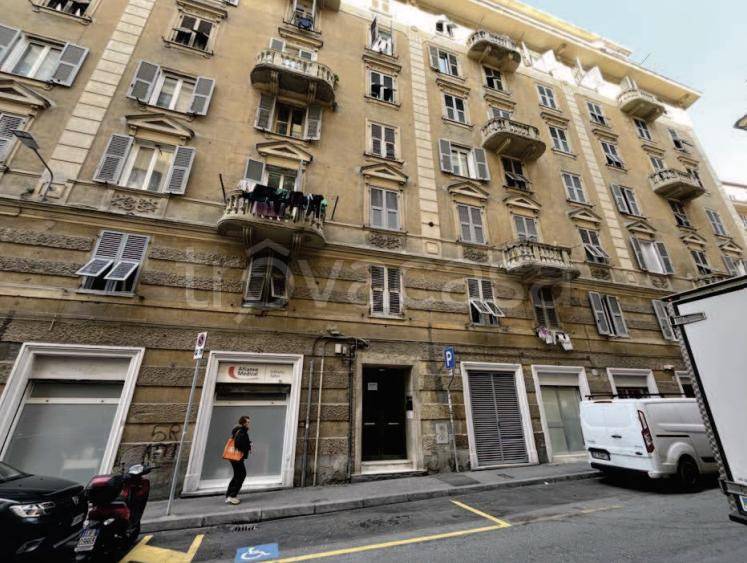 appartamento in vendita a Genova in zona Sampierdarena