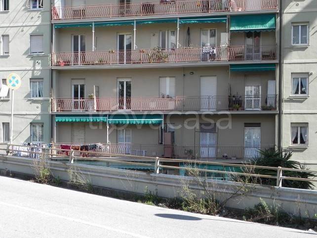 appartamento in vendita a Genova in zona Molassana