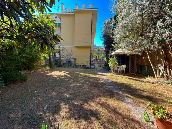 appartamento in vendita a Genova in zona Albaro
