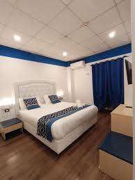 albergo in vendita a Genova in zona Sottoripa / Maddalena / Molo
