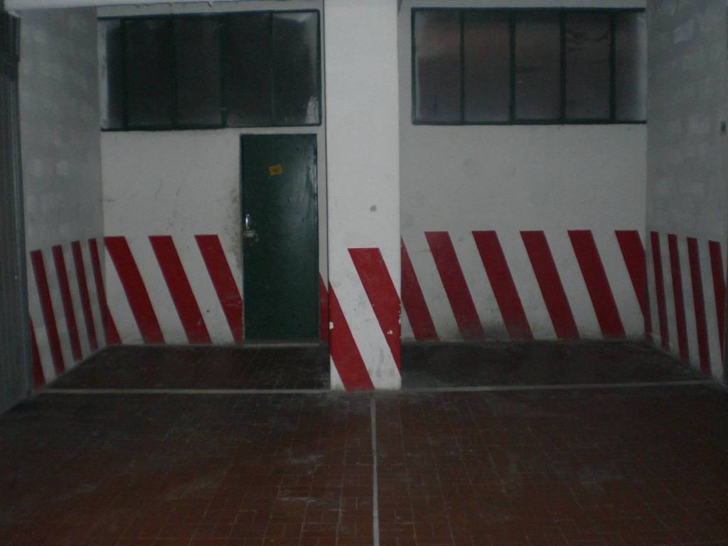 box auto in vendita a Genova in zona Sampierdarena
