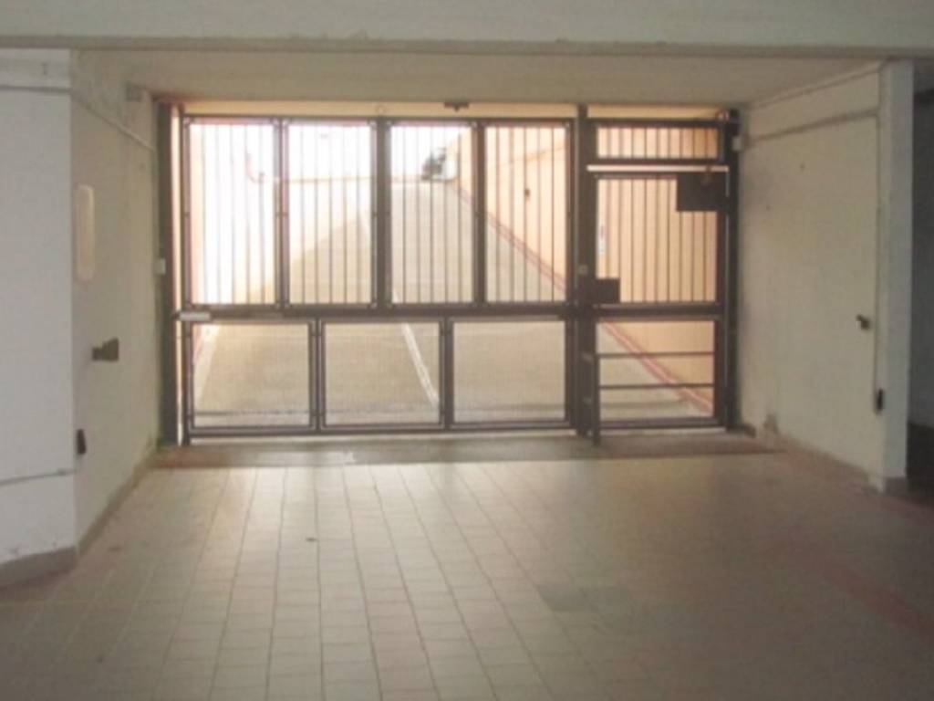 box auto in vendita a Genova in zona Albaro