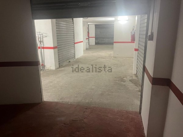 box auto in vendita a Genova in zona San Fruttuoso