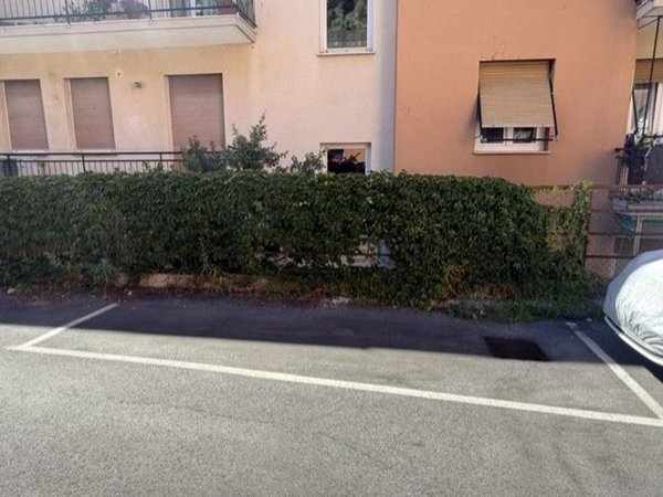 box auto in vendita a Genova in zona Apparizione